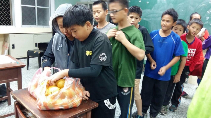 2016愛心供餐-提供課前點心
